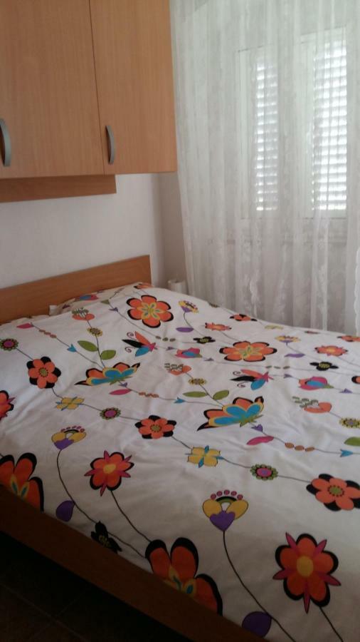 Ruzicin Dvor Apartment Povlja  Ngoại thất bức ảnh