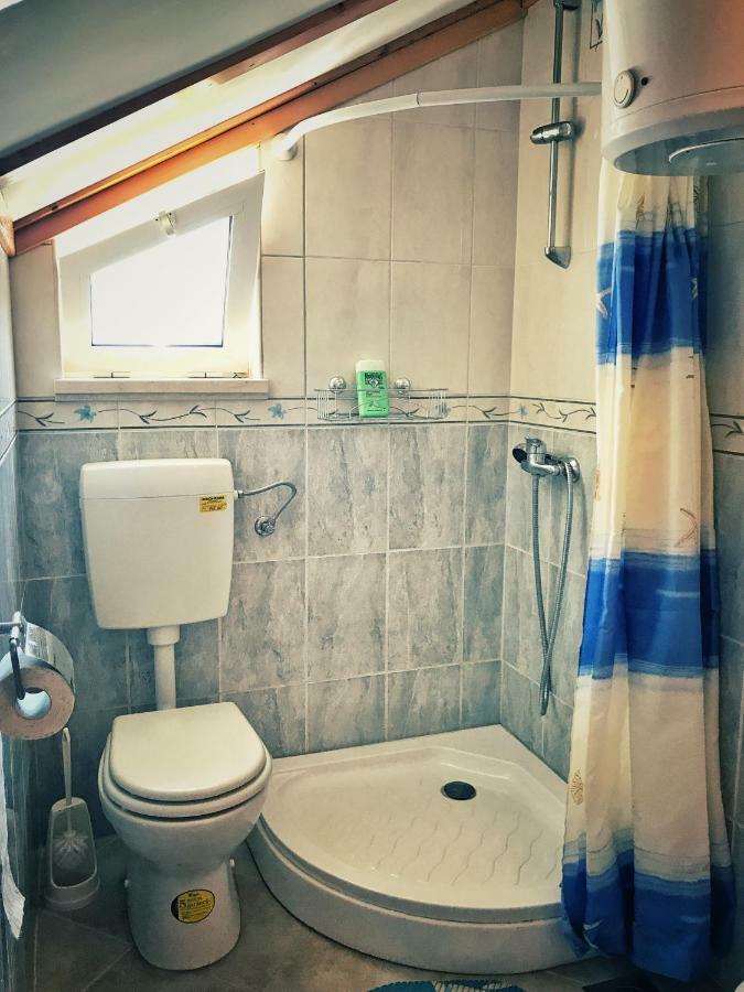 Ruzicin Dvor Apartment Povlja  Ngoại thất bức ảnh