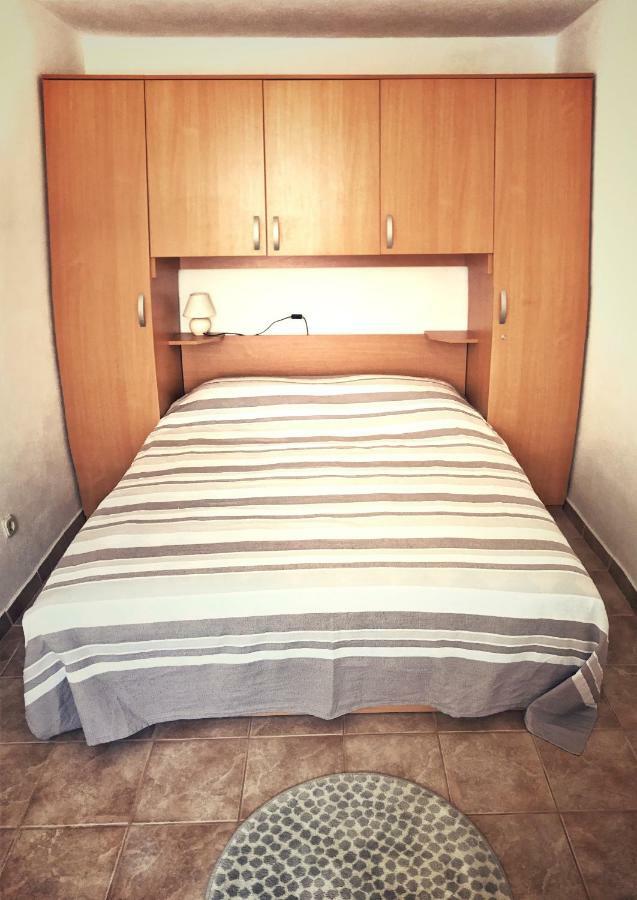 Ruzicin Dvor Apartment Povlja  Ngoại thất bức ảnh